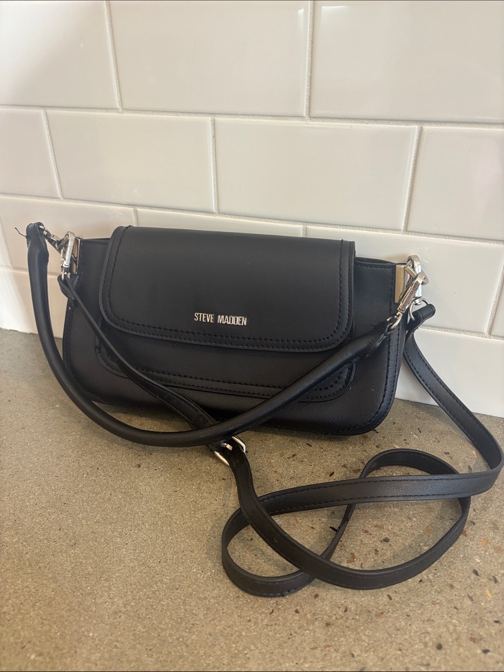 Steve Madden Black Multi Pocket Crossbody Bag